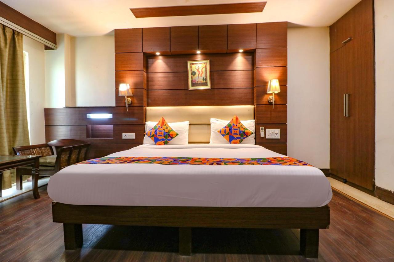 Fabhotel Admire Suites Nueva Delhi Exterior foto