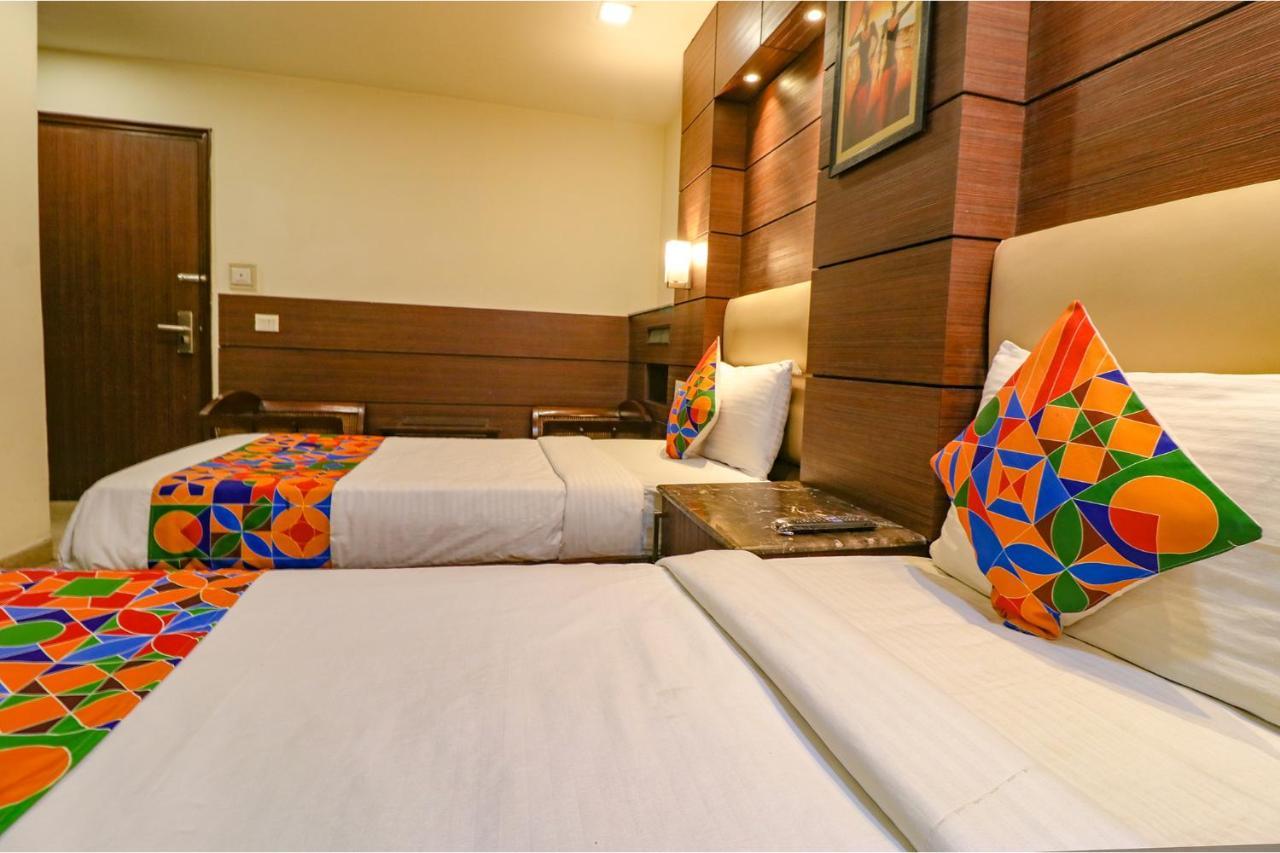 Fabhotel Admire Suites Nueva Delhi Exterior foto