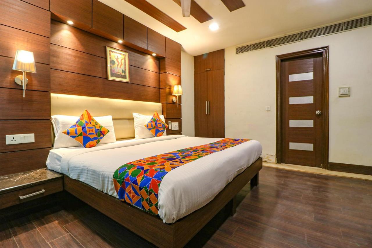 Fabhotel Admire Suites Nueva Delhi Exterior foto