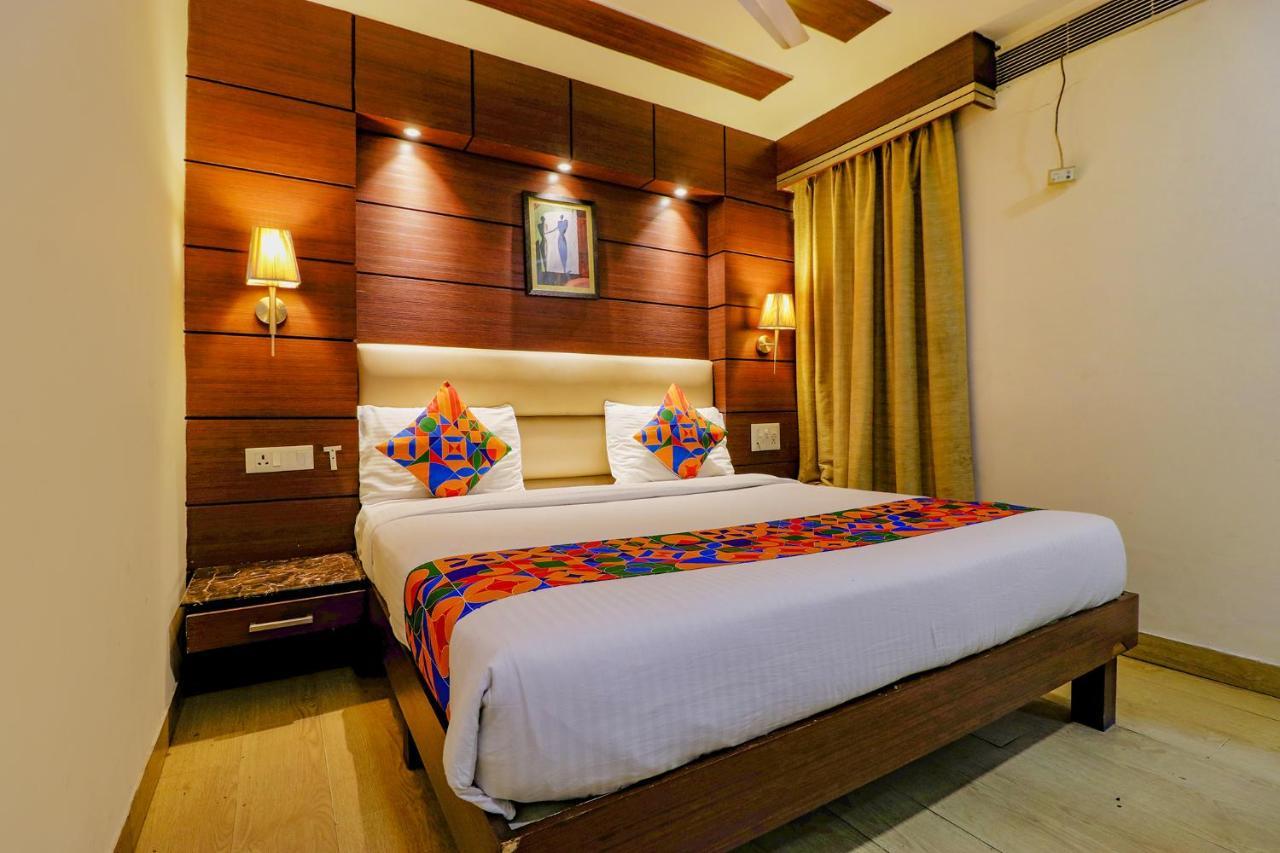 Fabhotel Admire Suites Nueva Delhi Exterior foto