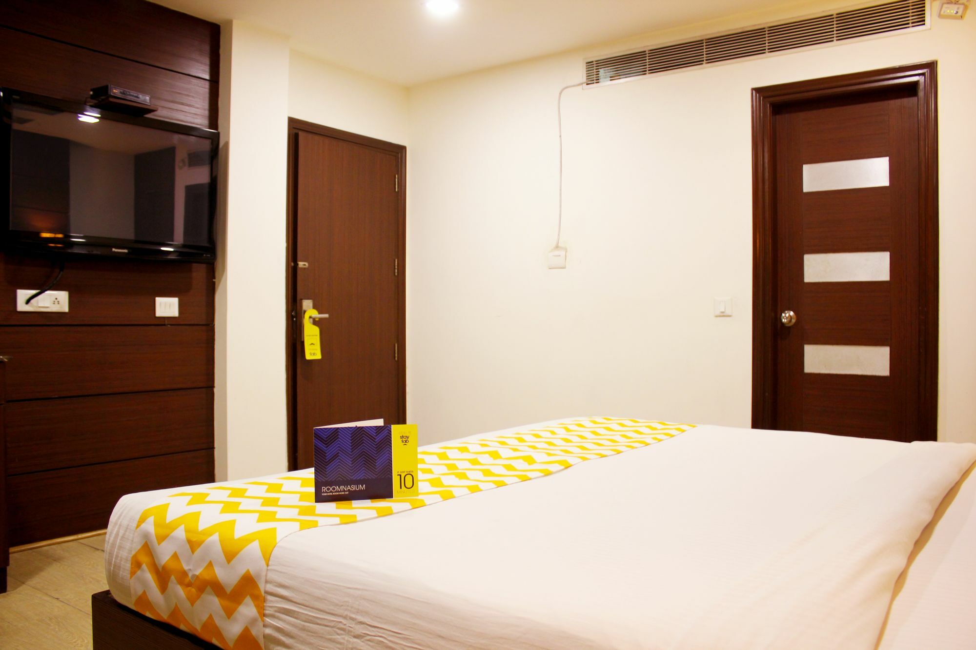Fabhotel Admire Suites Nueva Delhi Exterior foto
