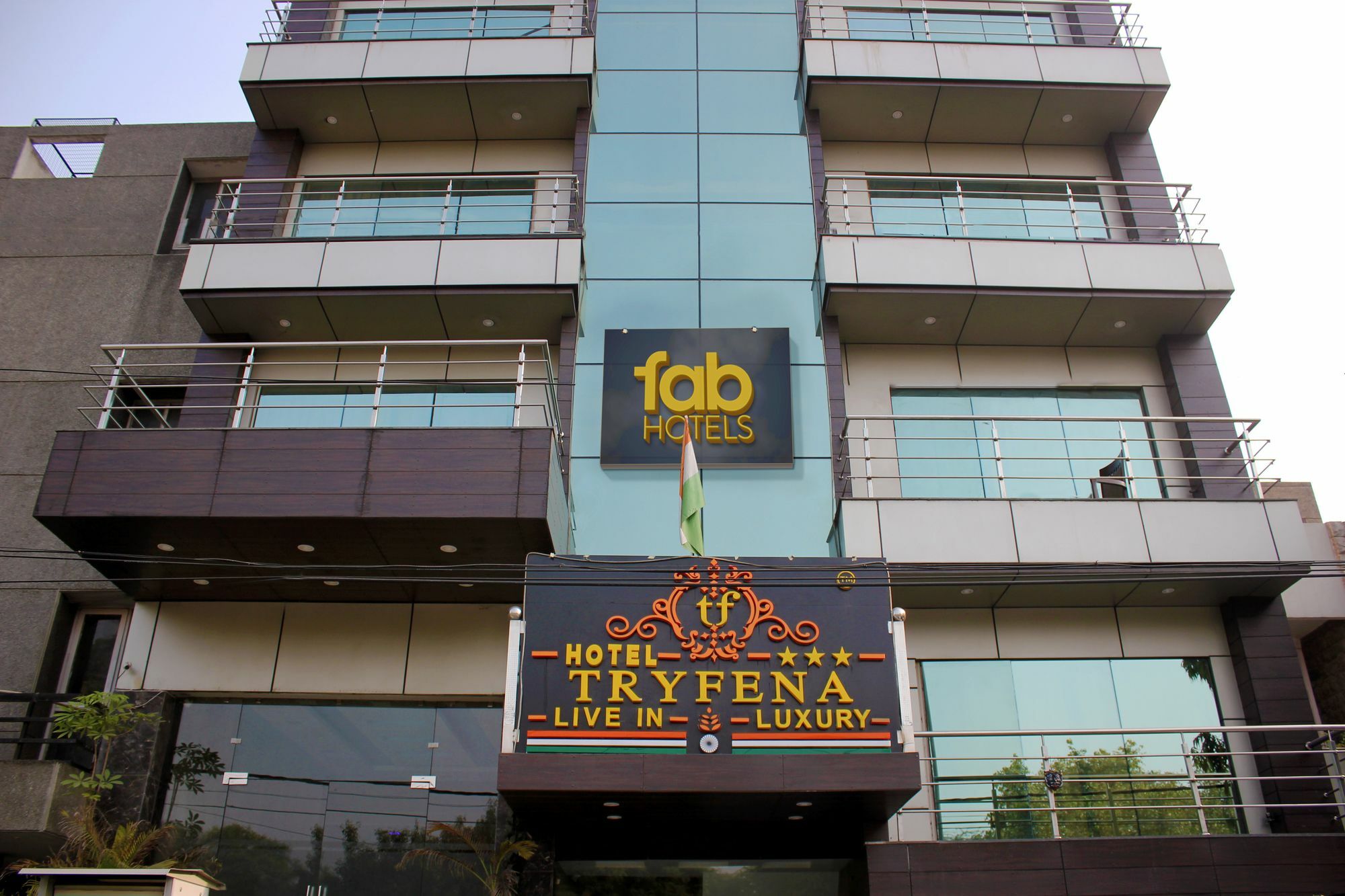 Fabhotel Admire Suites Nueva Delhi Exterior foto